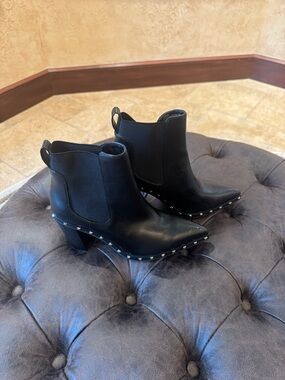 Charles David Black Studded Pointed-Toe Chelsea Booties